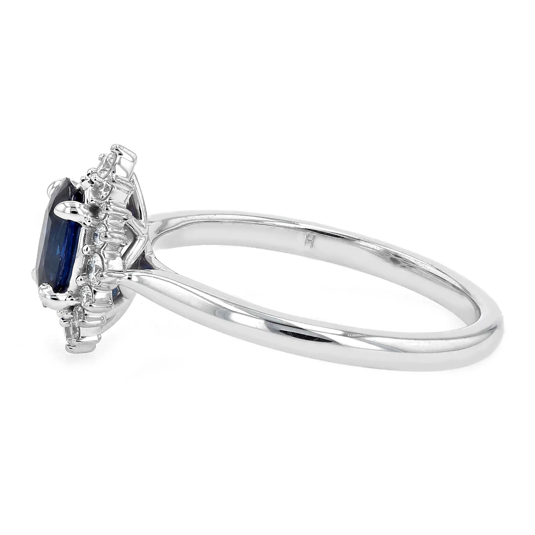 0.97tw Sapphire Diamond Halo Ring Image 2 La Mine d'Or Moncton, NB