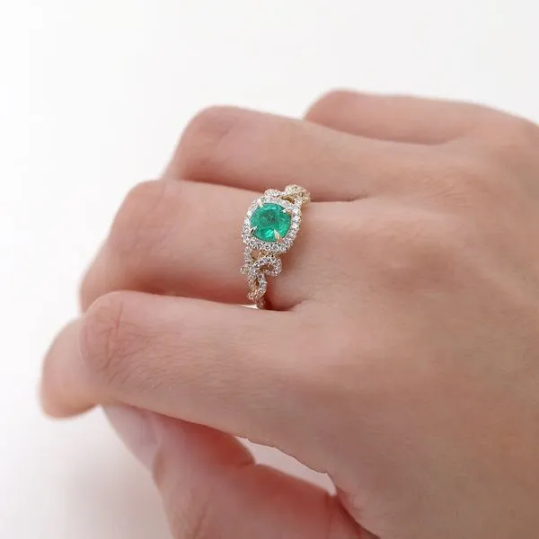 1.53tw Emerald and Diamonds Fashion Ring Image 4 La Mine d'Or Moncton, NB