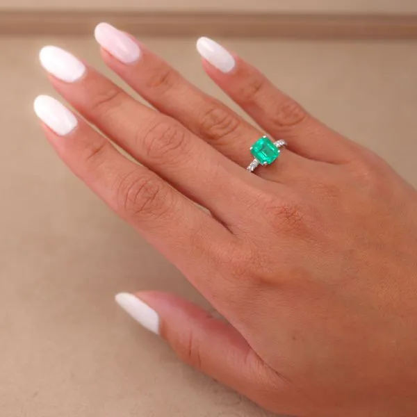 2.70tw Emerald & Diamond Pave Ring 18kt White Gold Image 3 La Mine d'Or Moncton, NB