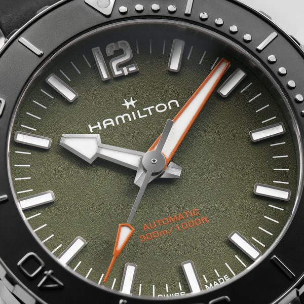 Hamilton Khaki Navy Frogman Automatic Watch Green Dial 41mm Image 4 La Mine d'Or Moncton, NB