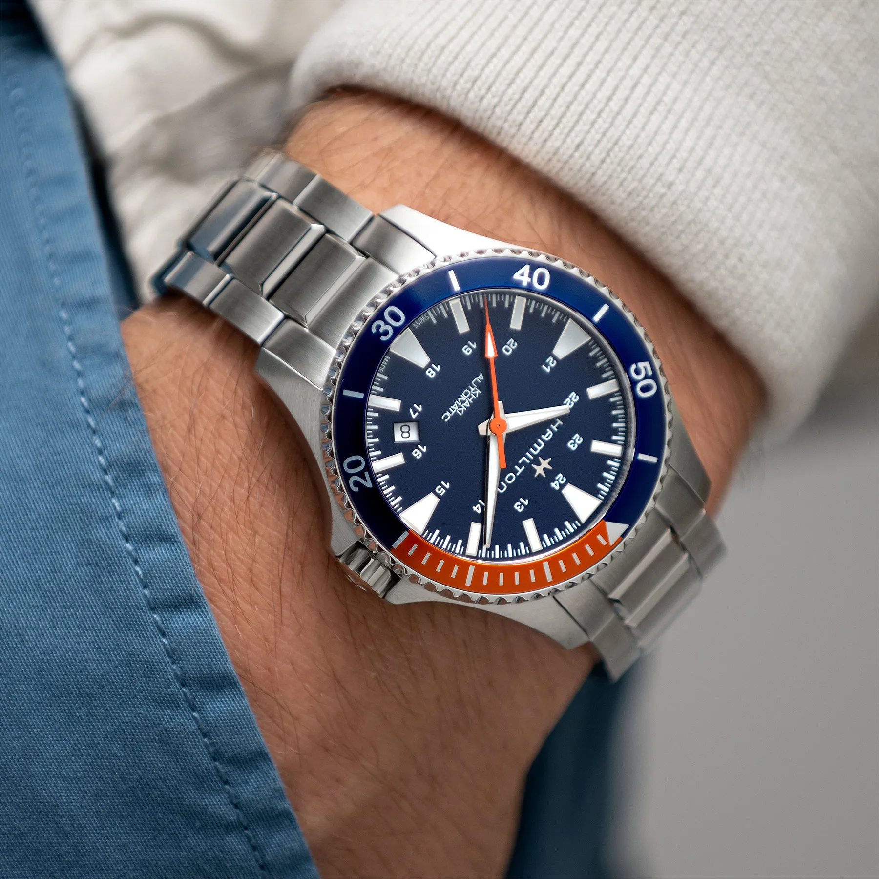 Hamilton Khaki Navy Scuba Automatic Watch Blue Dial 40mm Image 4 La Mine d'Or Moncton, NB