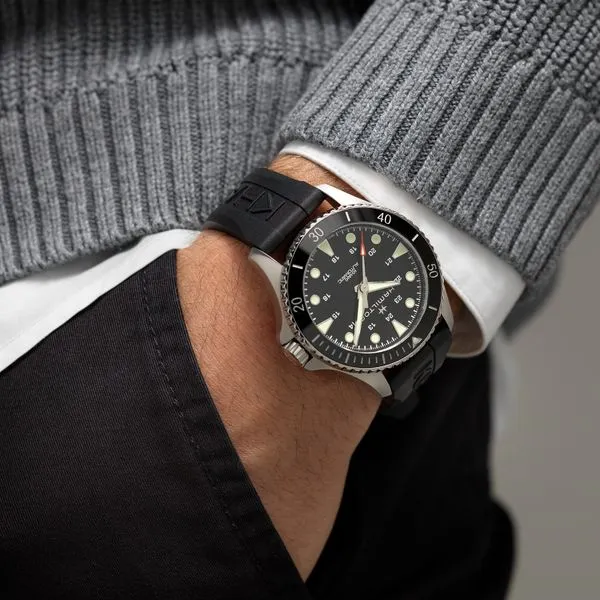 Hamilton Khaki Navy Scuba Automatic Watch Black Dial 43mm Image 5 La Mine d'Or Moncton, NB