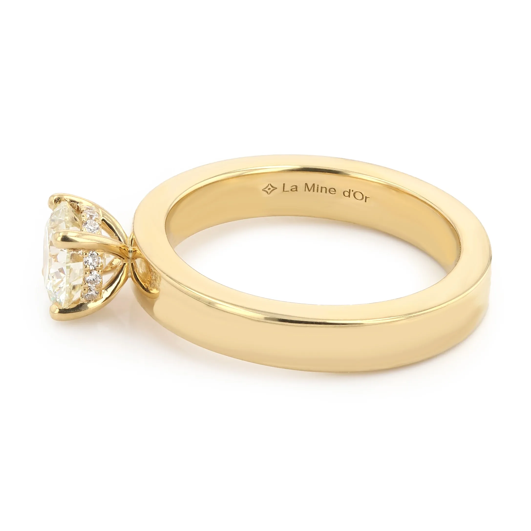 1.11tw Lagos Diamond Halo Engagement Ring 5mm Band Image 2 La Mine d'Or Moncton, NB