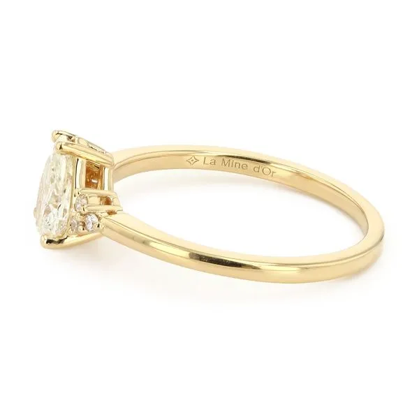 0.75tw Paris Pear Diamond Engagement Ring Image 2 La Mine d'Or Moncton, NB