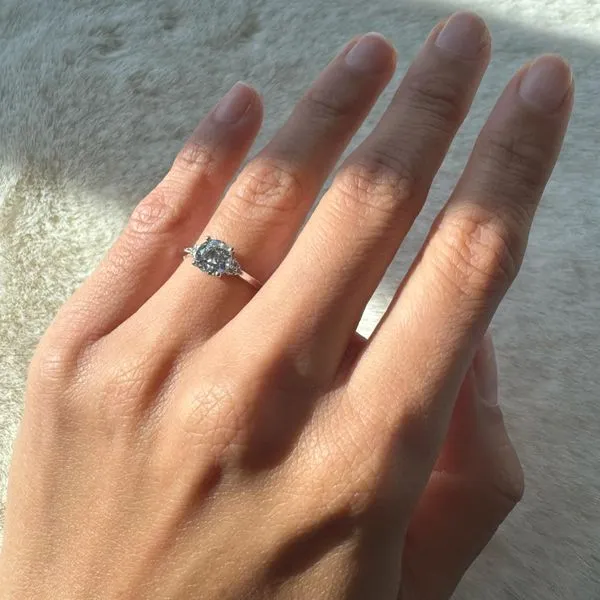 1.06tw Paris Round Diamond Engagement Ring Image 4 La Mine d'Or Moncton, NB