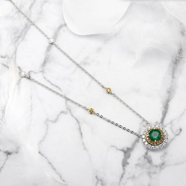 4.50tw Emerald with White & Yellow Diamonds Necklace Image 3 La Mine d'Or Moncton, NB