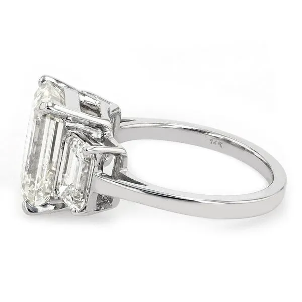 7.09tw Prive Emerald Cut Diamond Trinity Ring Image 2 La Mine d'Or Moncton, NB