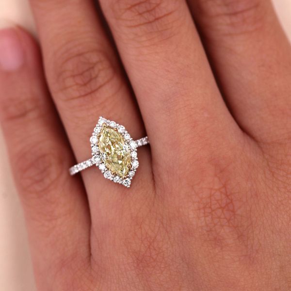 2.81tw Prive Marquise Diamond Engagement Ring Image 4 La Mine d'Or Moncton, NB
