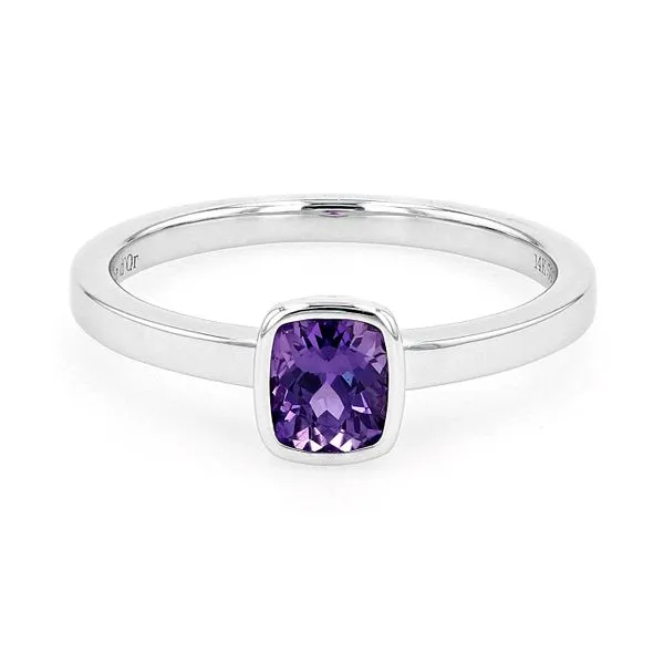 0.85ct Cushion Cut Bezel Solitaire Pinkish Purple Sapphire Ring 14kt White Gold La Mine d'Or Moncton, NB