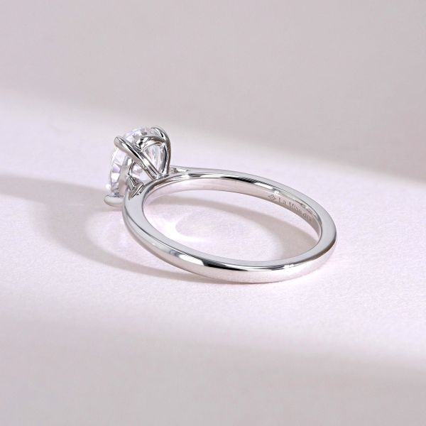 Rio Oval Solitaire Engagement Ring Setting Image 4 La Mine d'Or Moncton, NB