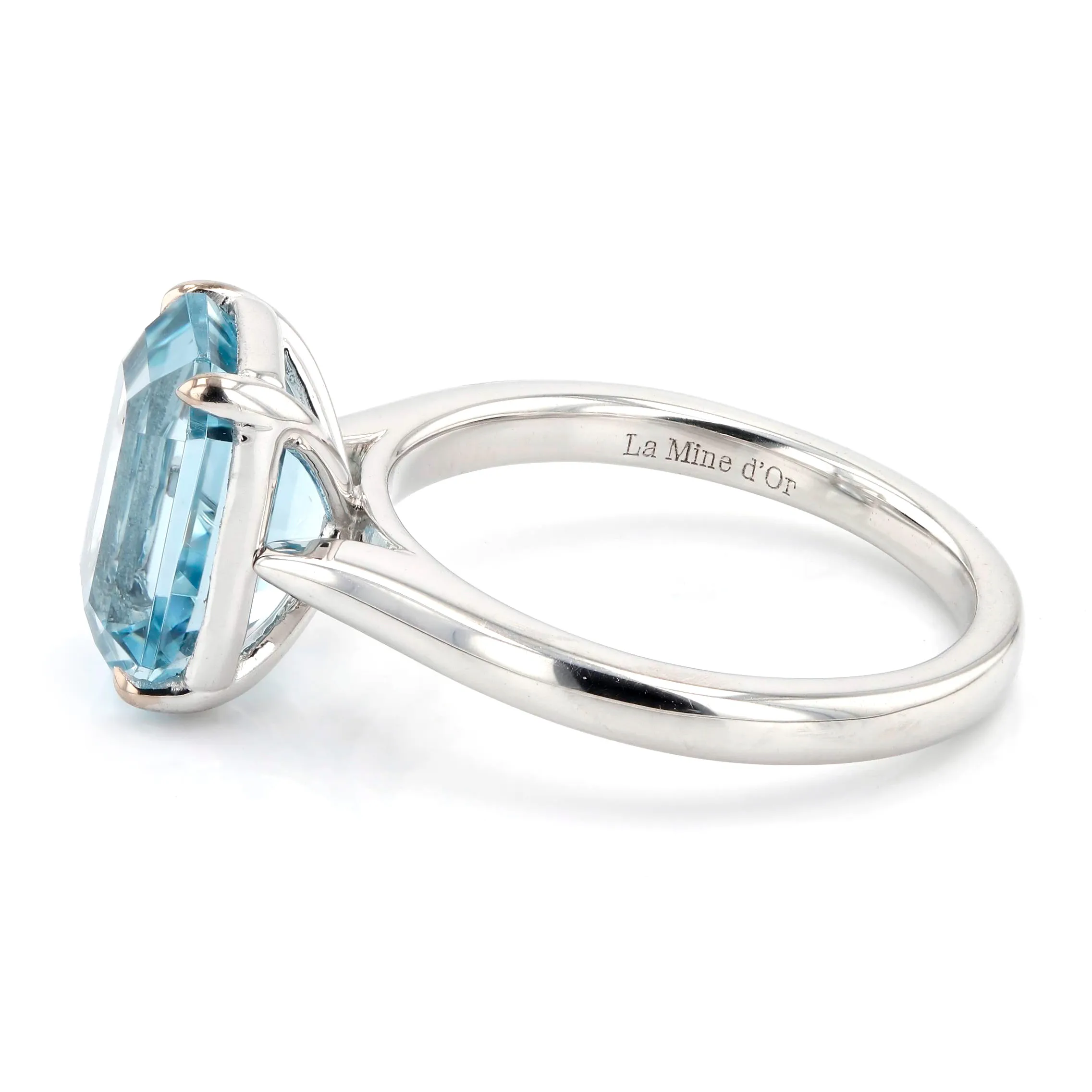 3.80ct Rio Emerald Cut Aquamarine Solitaire Ring Image 2 La Mine d'Or Moncton, NB