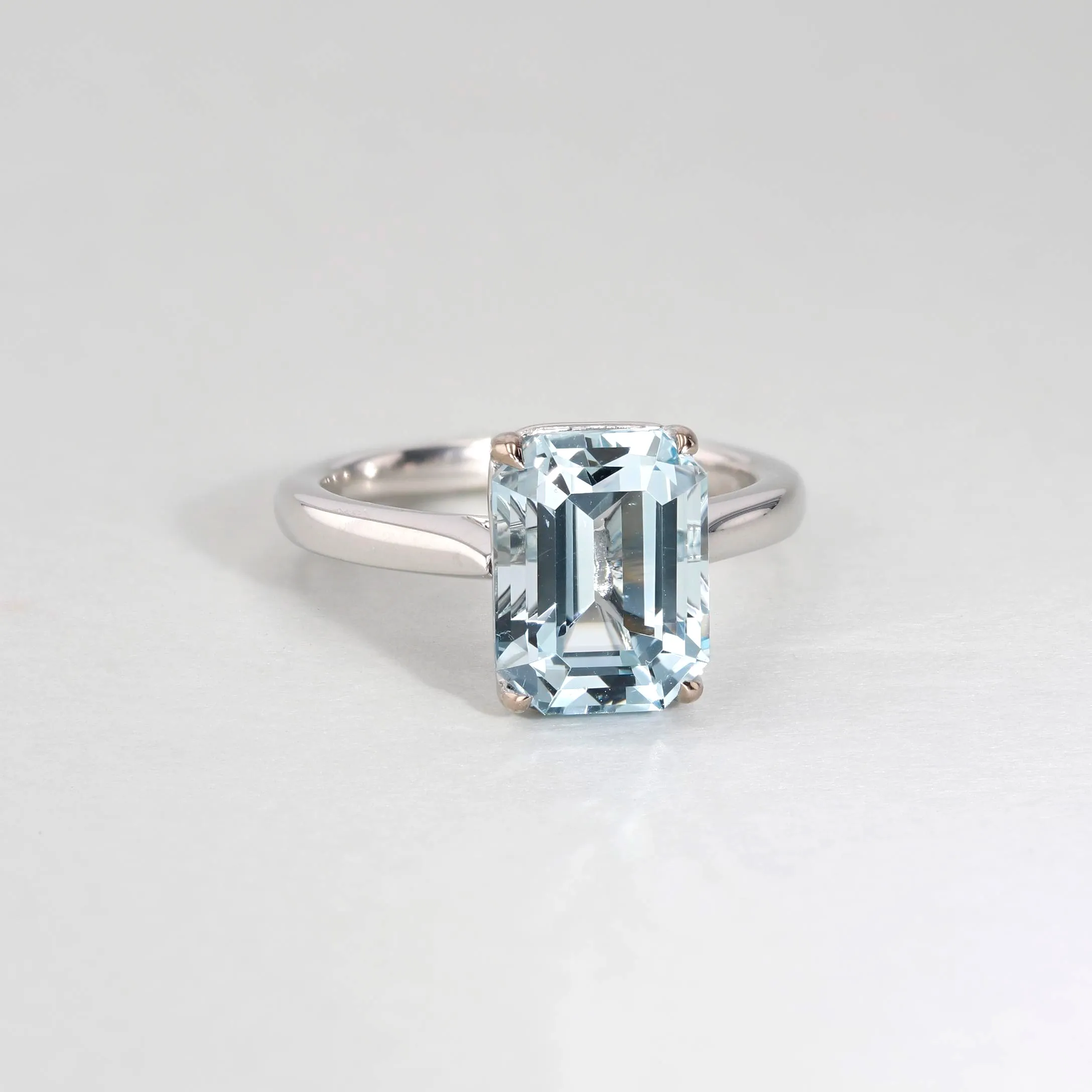 3.80ct Rio Emerald Cut Aquamarine Solitaire Ring Image 4 La Mine d'Or Moncton, NB