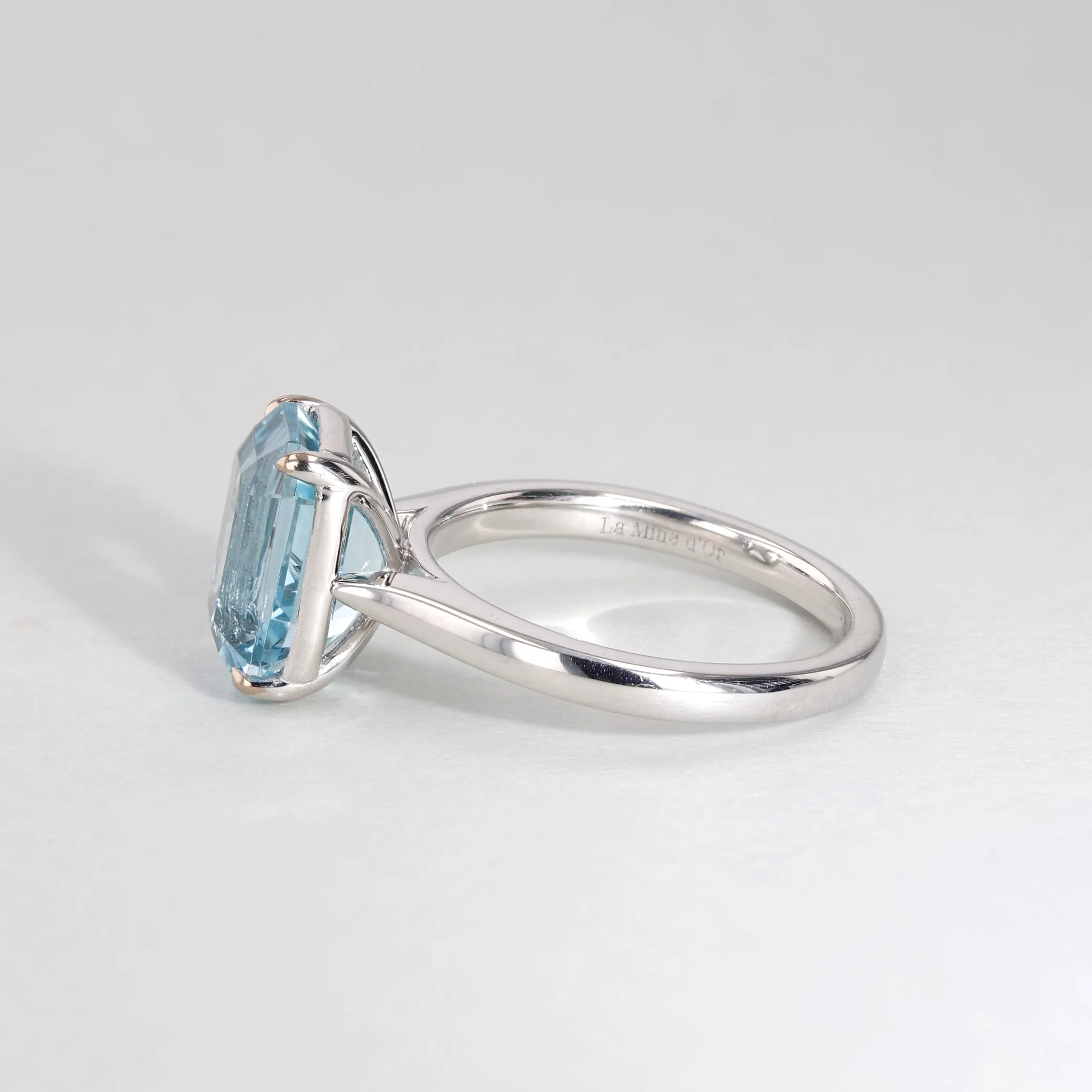 3.80ct Rio Emerald Cut Aquamarine Solitaire Ring Image 5 La Mine d'Or Moncton, NB