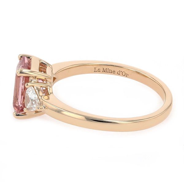 1.81tw Tokyo Emerald Cut Three Stone Peach Morganite & Diamond Ring 14kt Yellow Gold Image 2 La Mine d'Or Moncton, NB