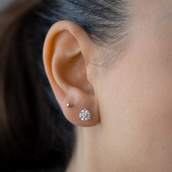 2.00tw Prive Solitaire Diamond Earrings in Martini Settings Image 4 La Mine d'Or Moncton, NB