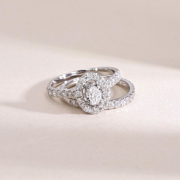 1.00tw Diamond Engagement Ring & Band Bridal Set Image 4 La Mine d'Or Moncton, NB