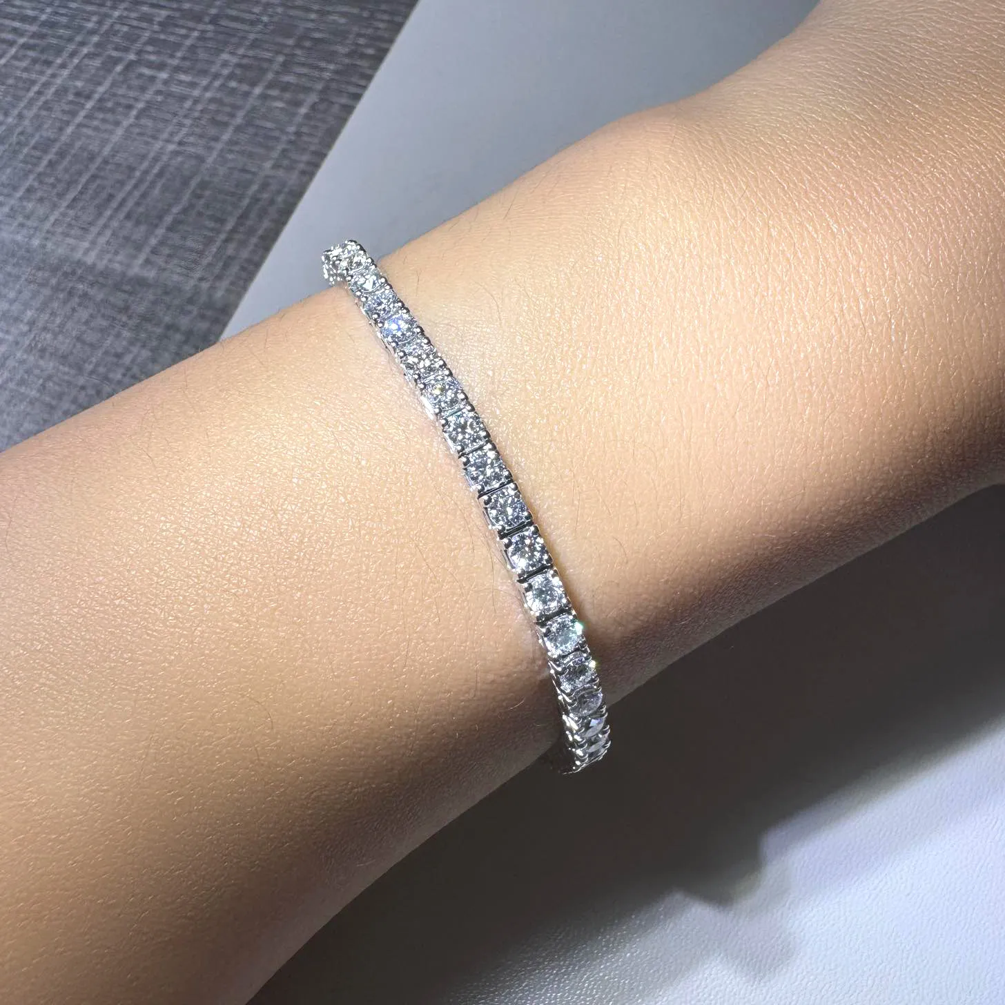 5.20ct Signature Diamond Tennis Bracelet 18kt White Gold 7" Image 3 La Mine d'Or Moncton, NB