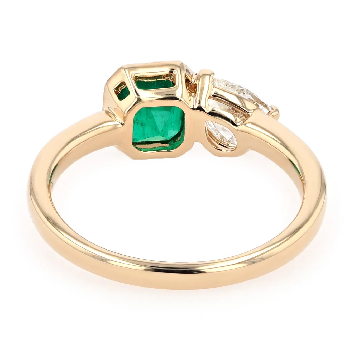 1.36tw Toi et Moi Emerald and Pear Diamond Bezel Set Ring Image 2 La Mine d'Or Moncton, NB