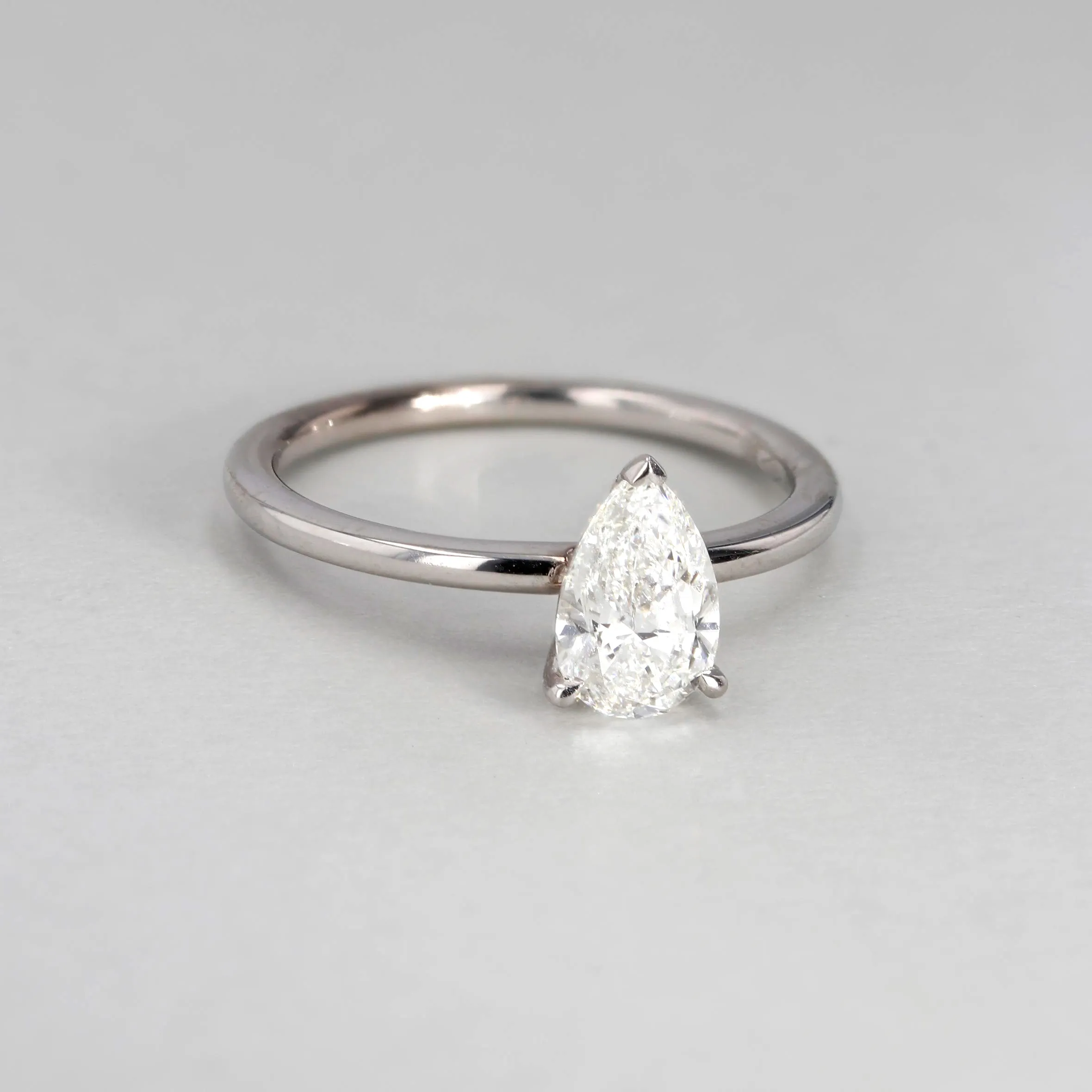 0.90ct Victoria Pear Diamond Solitaire Engagement Ring Image 3 La Mine d'Or Moncton, NB
