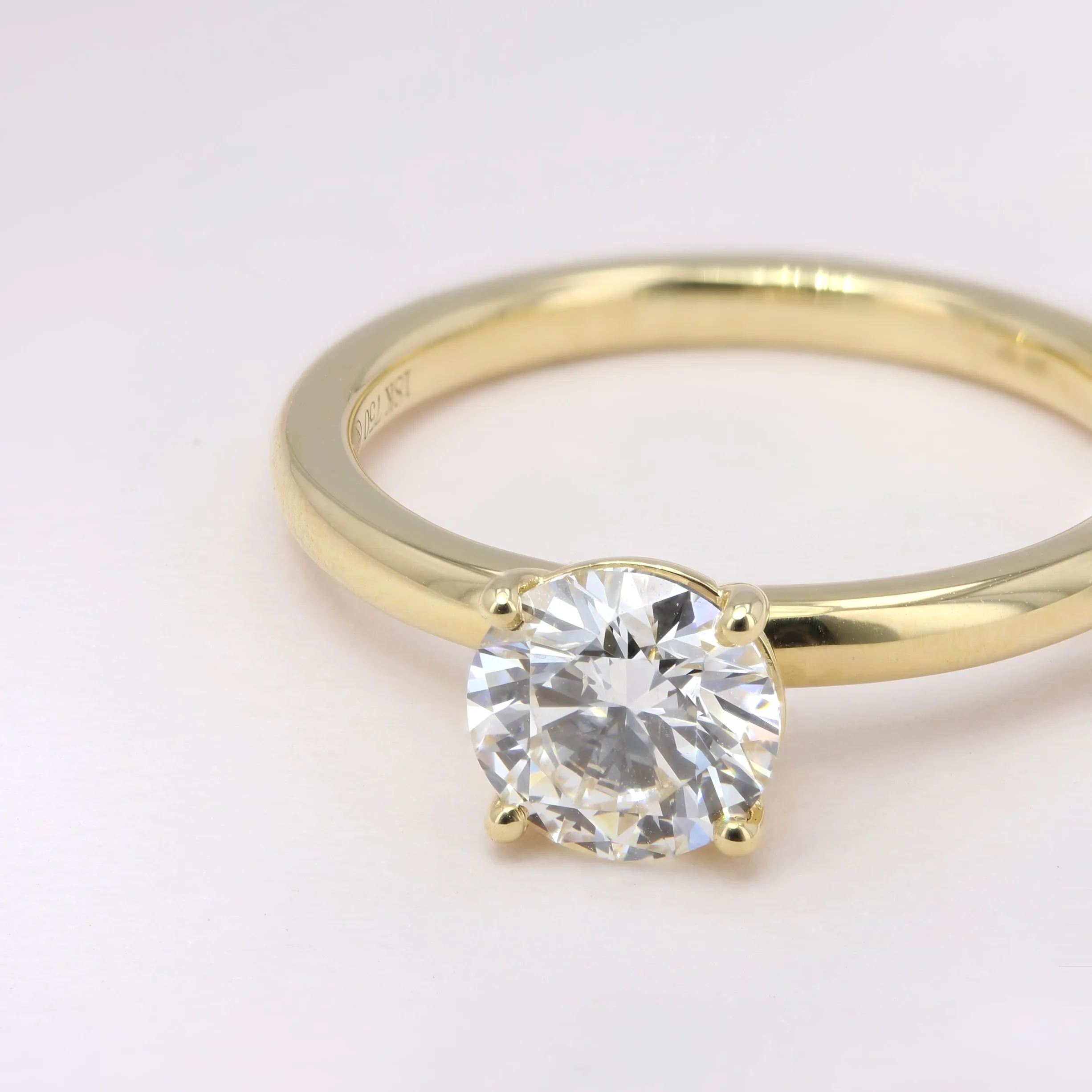 1.00ct Victoria Round Diamond Solitaire Engagement Ring Image 5 La Mine d'Or Moncton, NB