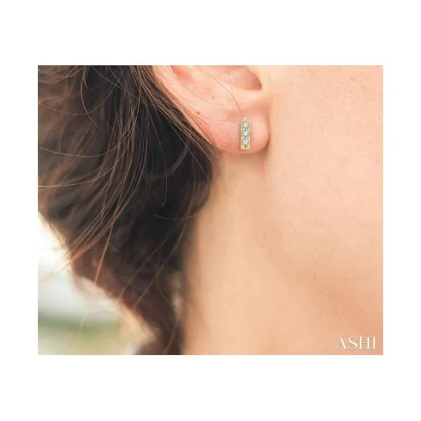 Earrings Image 2 Lee Ann's Fine Jewelry Russellville, AR