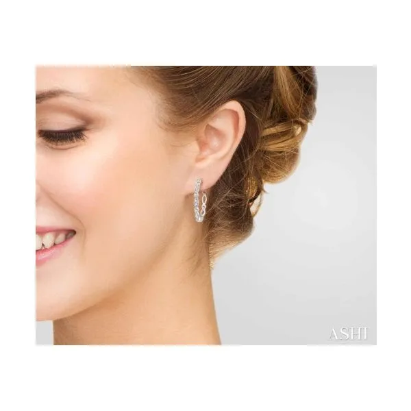 Earrings Image 2 Lee Ann's Fine Jewelry Russellville, AR