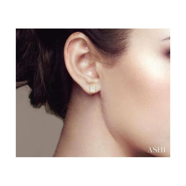 Earrings Image 2 Lee Ann's Fine Jewelry Russellville, AR
