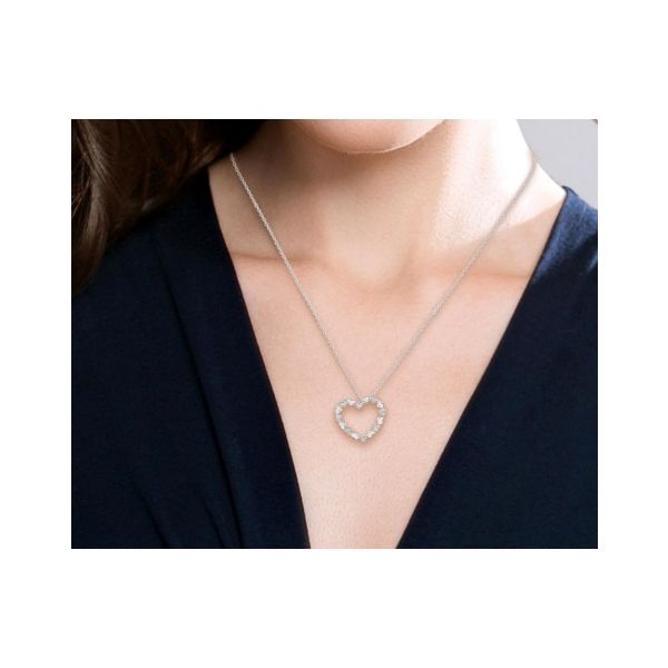 Pendant Image 2 Lee Ann's Fine Jewelry Russellville, AR