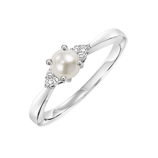 10 Karat White Pearl Fashion Ring Lee Ann's Fine Jewelry Russellville, AR