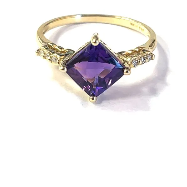 14K Yellow Amethyst Fashion Ring