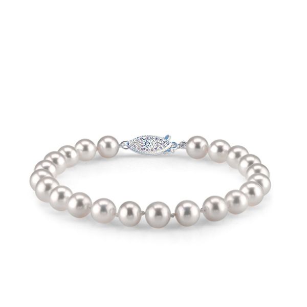 White 14Kt Bracelet with Fresh Water Pearls Lee Ann's Fine Jewelry Russellville, AR