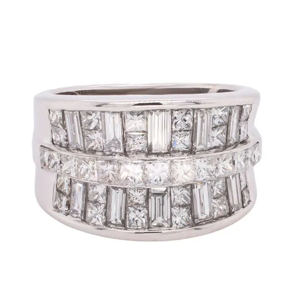 18K White Gold Inverted Diamond Crown Ring LeeBrant Jewelry & Watch Co Sandy Springs, GA