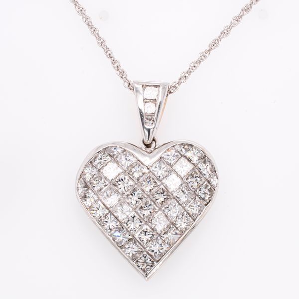 18K White Gold Princess Diamond Heart Pendant LeeBrant Jewelry & Watch Co Sandy Springs, GA