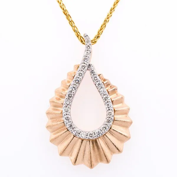 14K Yellow Gold Fluted Matte Twisted Diamond Pendant Necklace LeeBrant Jewelry & Watch Co Sandy Springs, GA