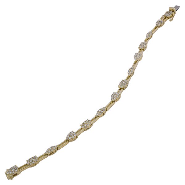 14K Yellow Gold Diamond Shape Paperclip Bracelet Image 2 LeeBrant Jewelry & Watch Co Sandy Springs, GA
