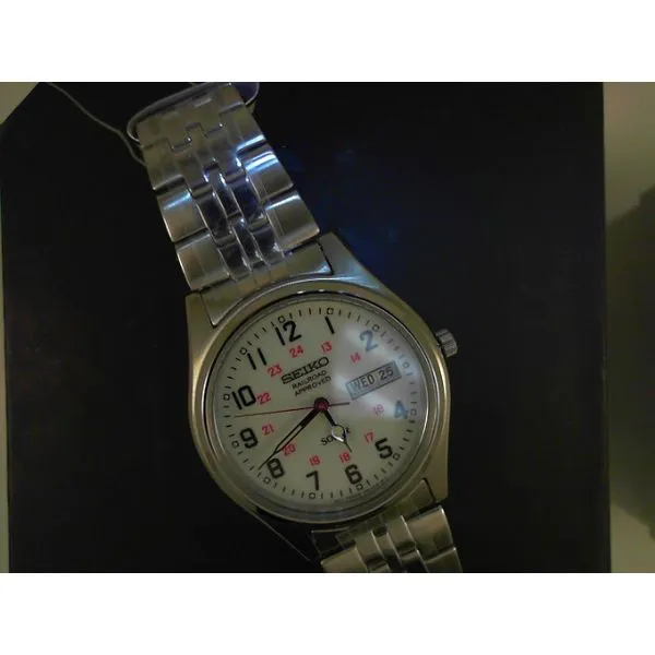 Seiko Watch 001 520 00268 Gents Seiko Watches Leightons Jewelers of Merced Merced CA