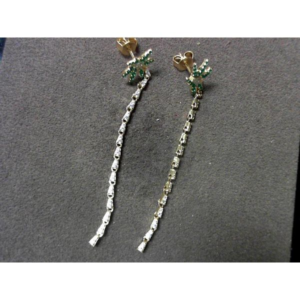 Earrings Leightons Jewelers of Merced Merced, CA