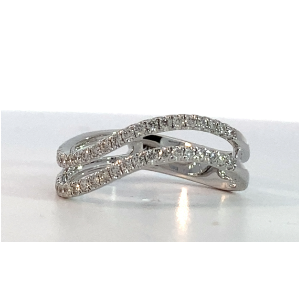 Fashion Ring Leitzel's Jewelry Myerstown, PA
