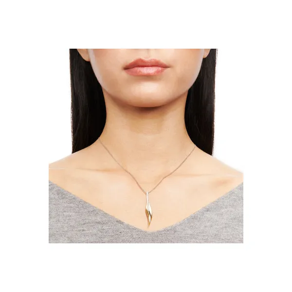 Pendant Image 2 Leitzel's Jewelry Myerstown, PA