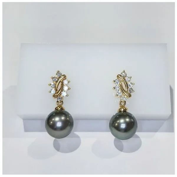 Earrings Leitzel's Jewelry Myerstown, PA