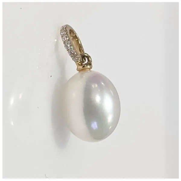 Pendant Leitzel's Jewelry Myerstown, PA