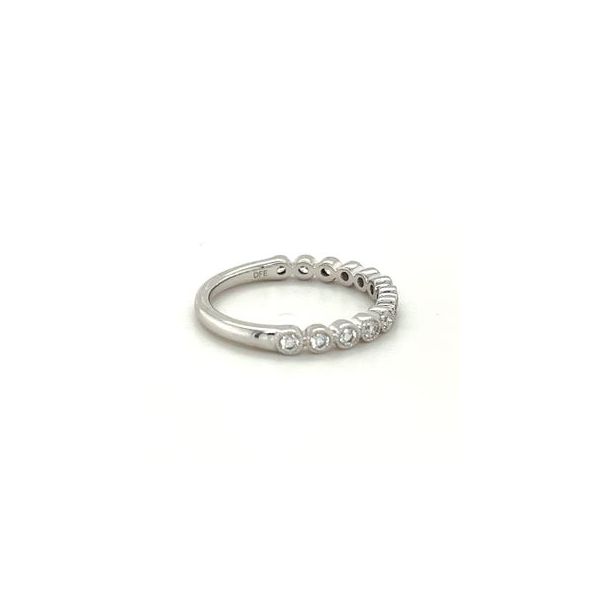Wedding Band Image 2 Lennon's W.B. Wilcox Jewelers New Hartford, NY