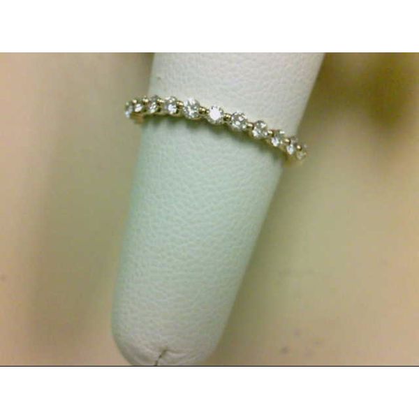 14KYG WEDDING BAND CONTAINING 15 ROUND DIAMONDS TOTALING .34CT Lennon's W.B. Wilcox Jewelers New Hartford, NY