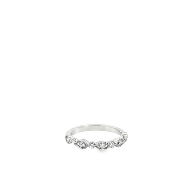Wedding Band Lennon's W.B. Wilcox Jewelers New Hartford, NY