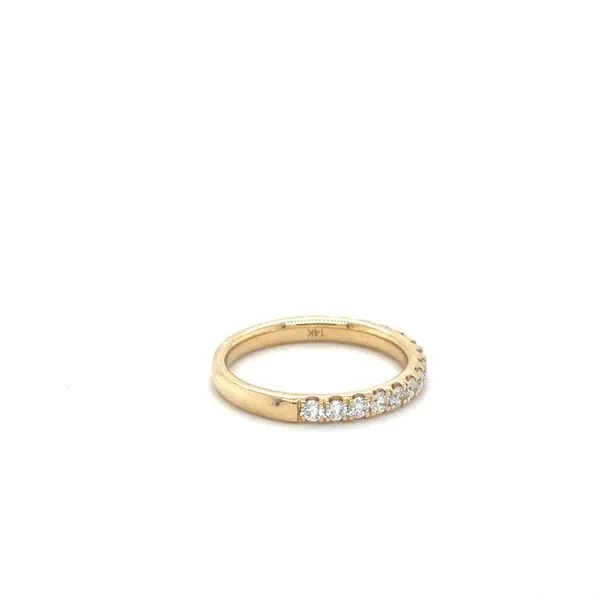 LADIES 14KT YELLOW GOLD 15D .53CT SHARED PRONG BAND Image 2 Lennon's W.B. Wilcox Jewelers New Hartford, NY