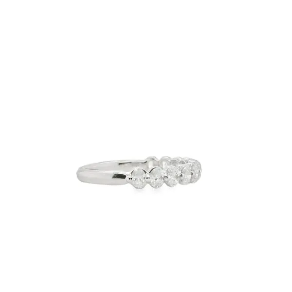 14Kt White Gold Single Prong Oval Band Image 2 Lennon's W.B. Wilcox Jewelers New Hartford, NY