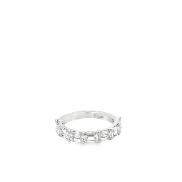 14K WG BAND W/ 7 EMERALD CUT NATURAL DIAMONDS = 2.50 CTTW Lennon's W.B. Wilcox Jewelers New Hartford, NY
