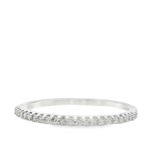 14 KARAT WHITE GOLD DIAMOND PRONG SET WEDDING BAND 1/8 CTTW. Lennon's W.B. Wilcox Jewelers New Hartford, NY