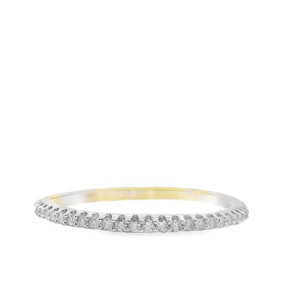 10 KARAT YELLOW GOLD DIAMOND PRONG SET WEDDING BAND 1/8 CTTW. Lennon's W.B. Wilcox Jewelers New Hartford, NY