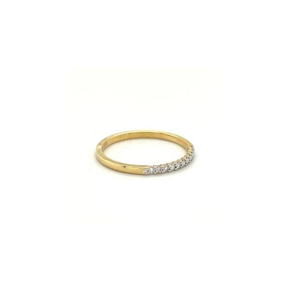 14KT YG 11 ROUND PRONG SET DIAMOND BAND .10CTTW Image 2 Lennon's W.B. Wilcox Jewelers New Hartford, NY